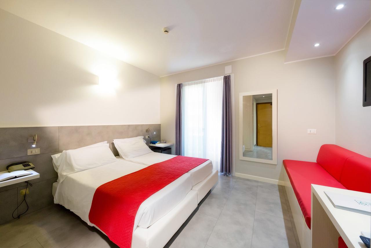 Hotel Garden Sea Wellness & Spa 4 Stelle Superior Каорле Екстериор снимка