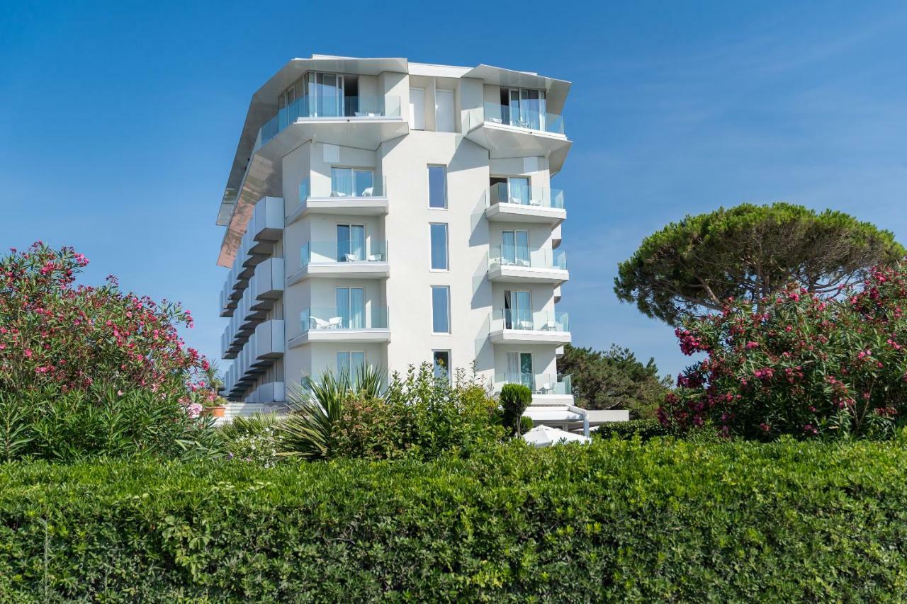 Hotel Garden Sea Wellness & Spa 4 Stelle Superior Каорле Екстериор снимка