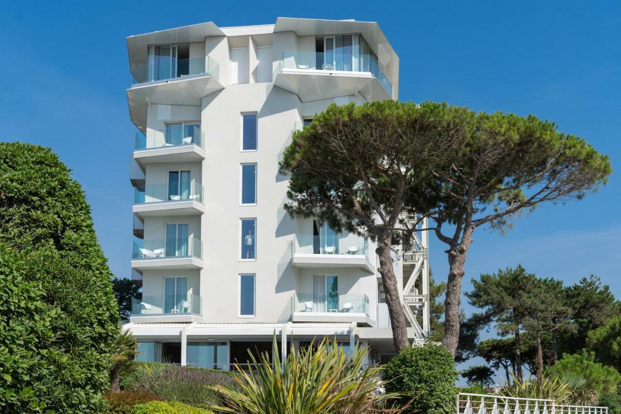 Hotel Garden Sea Wellness & Spa 4 Stelle Superior Каорле Екстериор снимка